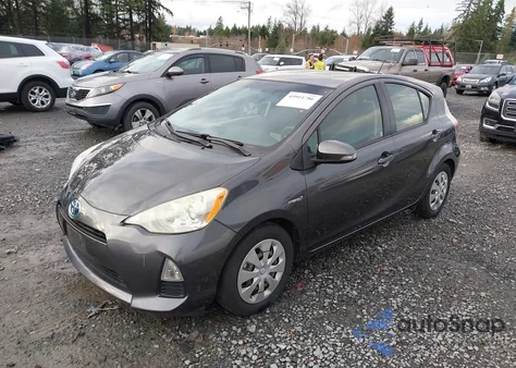 2013 Toyota Prius C Two from USA, damaged, VIN JTDKDTB30D1532256